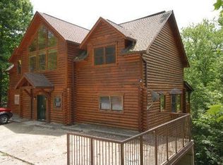 443 Pa Proffitt Rd, Gatlinburg, TN 37738
