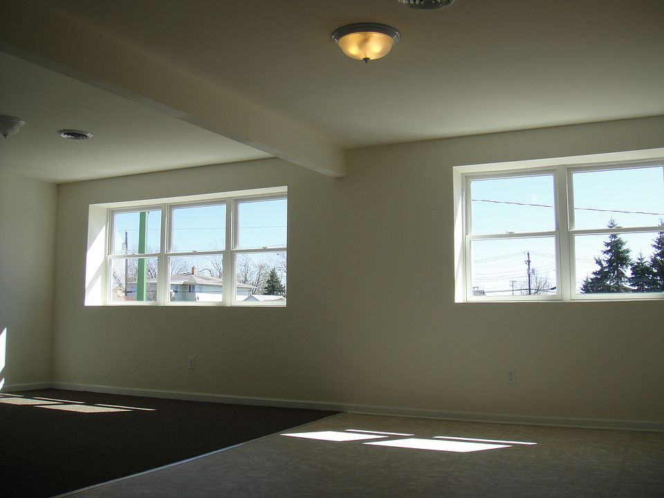 1st image of 2405 Harlem Rd APT 1
