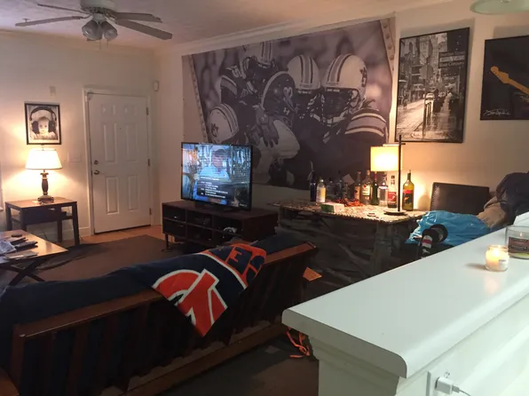 615 W Glenn Ave APT 106, Auburn, AL 36832