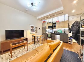 81 Starr St, Brooklyn, NY