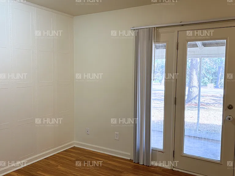 8 Hoover Rd — Photo 3