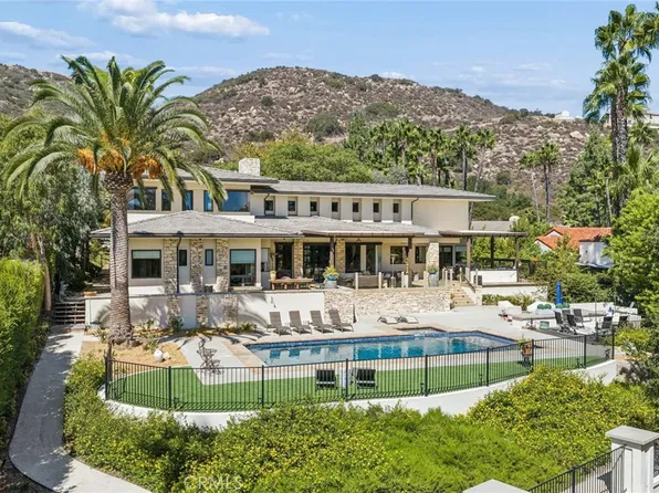 38144 Silver Fox Ct, Murrieta, CA 92562
