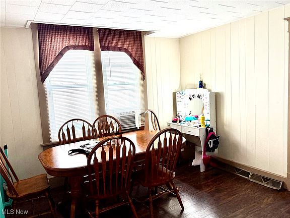 5th image of 221-223 S Gardner St