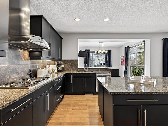 3rd image of 5408 Sunview Bay