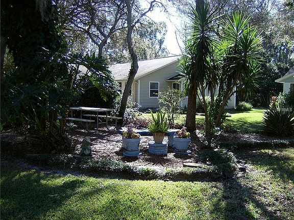 2nd image of 319 Skye Ct
