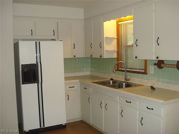5th image of 24500 Puritan Rd