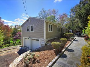 38 Sharon Dr, Shelton, CT 06484