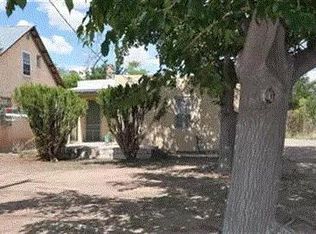 619 Los Arboles Ave NW, Albuquerque, NM 87107