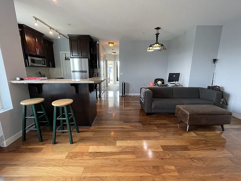 328 21st Ave SW #501 — Photo 43