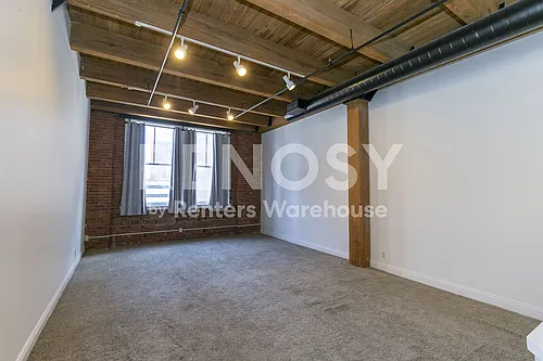 700 Broadway Blvd #210 Photo 1