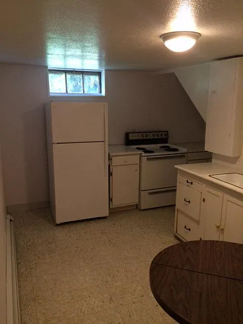 1 bed, 819 sqft, $950 — Photo 2