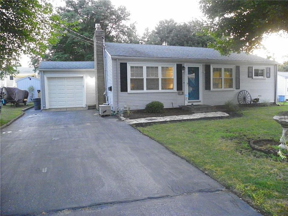 1st image of 14 Vista Dr