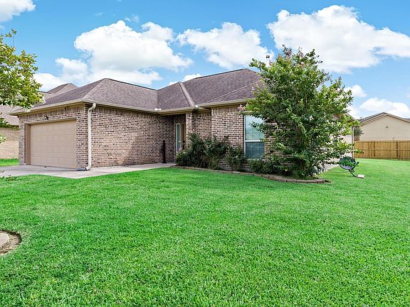 2nd image of 1105 Cypress Wood Dr