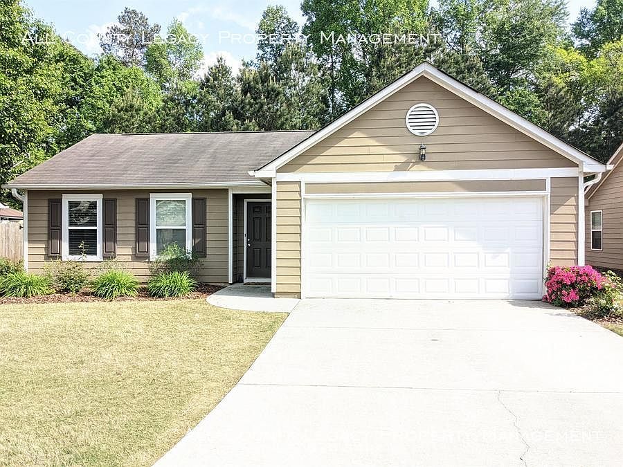 1st image of 474 Walnut Woods Dr