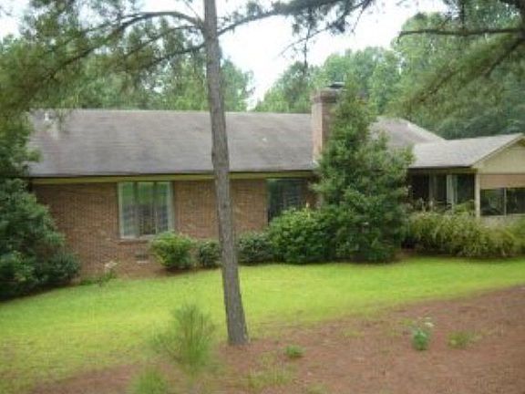 4th image of 6409 Martin Cir