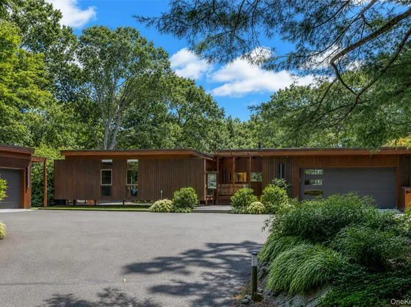 14 Cradle Rock East, Pound Ridge, NY 10576
