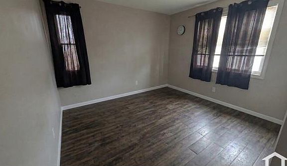 3rd image of 4111 8th St #2