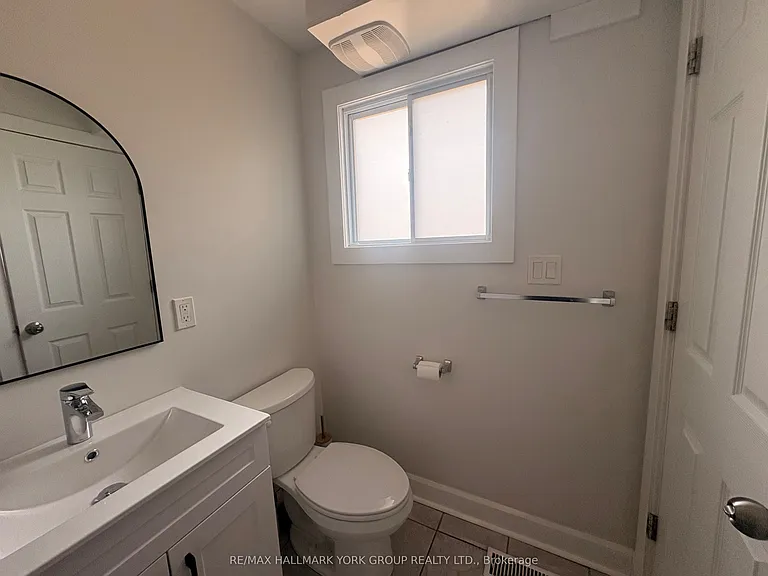 72 Churchill St — Photo 12