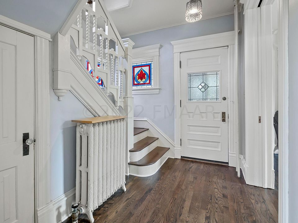 809 8th St S, Fargo, ND 58103 Zillow
