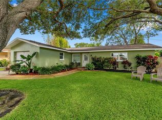 2082 N Druid Cir, Clearwater, FL 33764