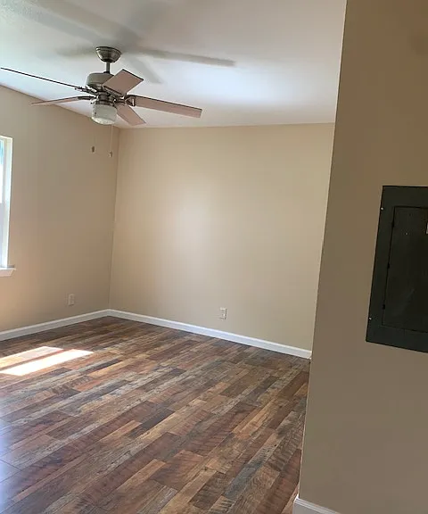 139 E Castleberry Dr — Photo 23