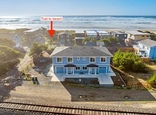 107/109 NW 22nd Ave, Rockaway Beach, OR 97136