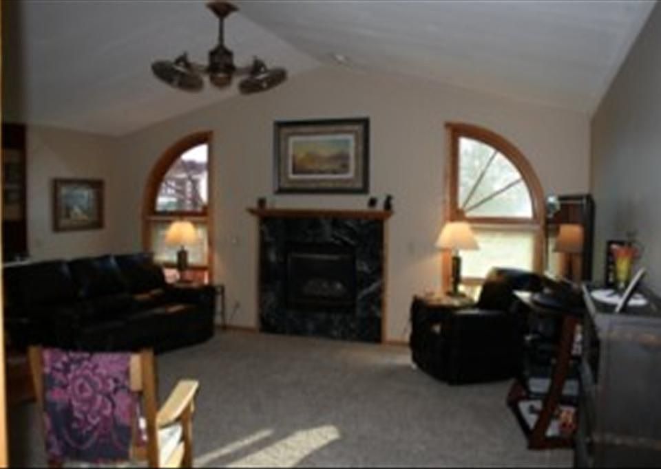 2nd image of 6713 Lochside Ln