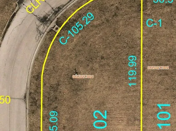 2000 Camrose Green St, Belleville, IL 62220