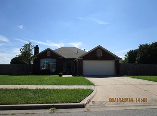 4302 SW Wolf St, Lawton, OK 73505