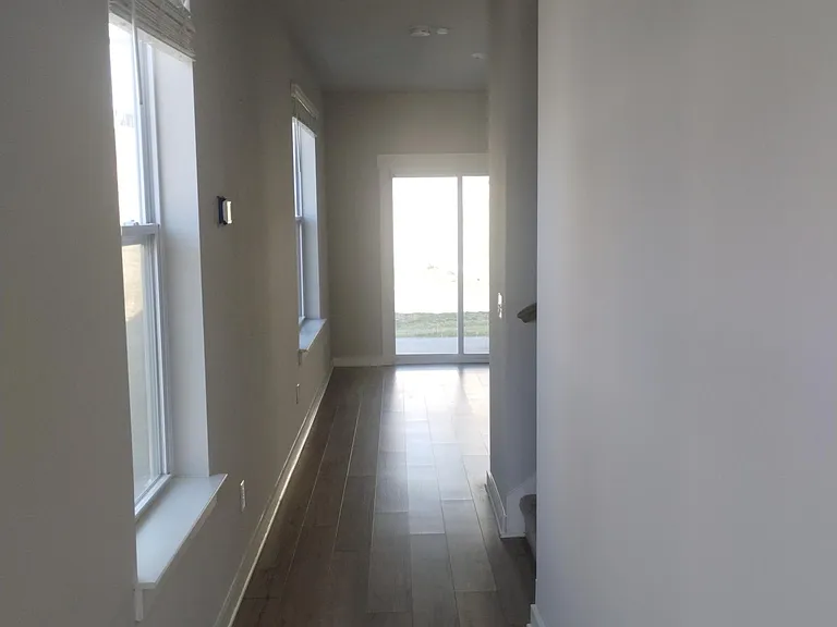 2147 Nectar Ln — Photo 2
