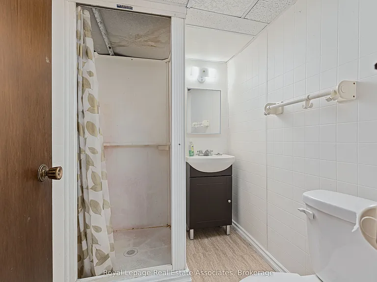 18 Shelley St — Photo 16