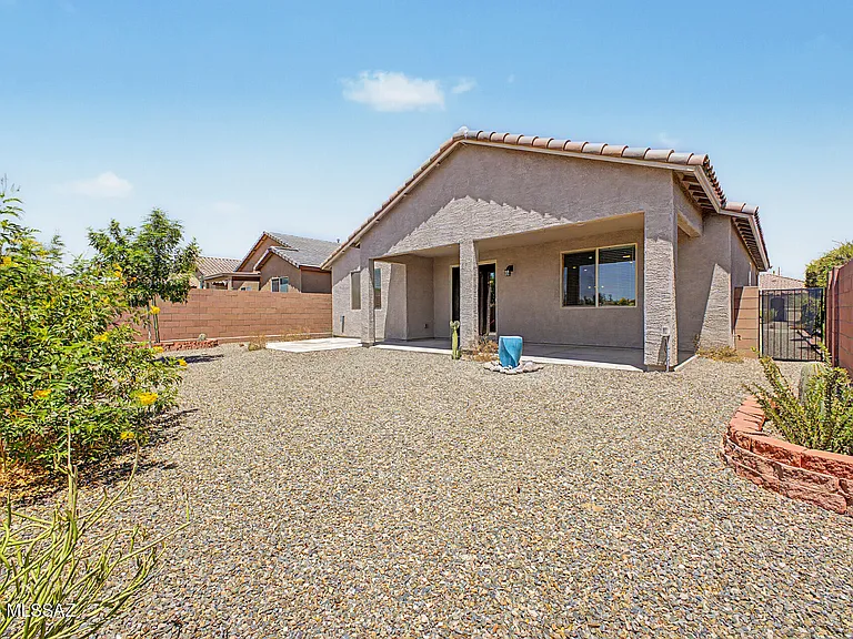 2177 W Desert Topaz Way — Photo 34
