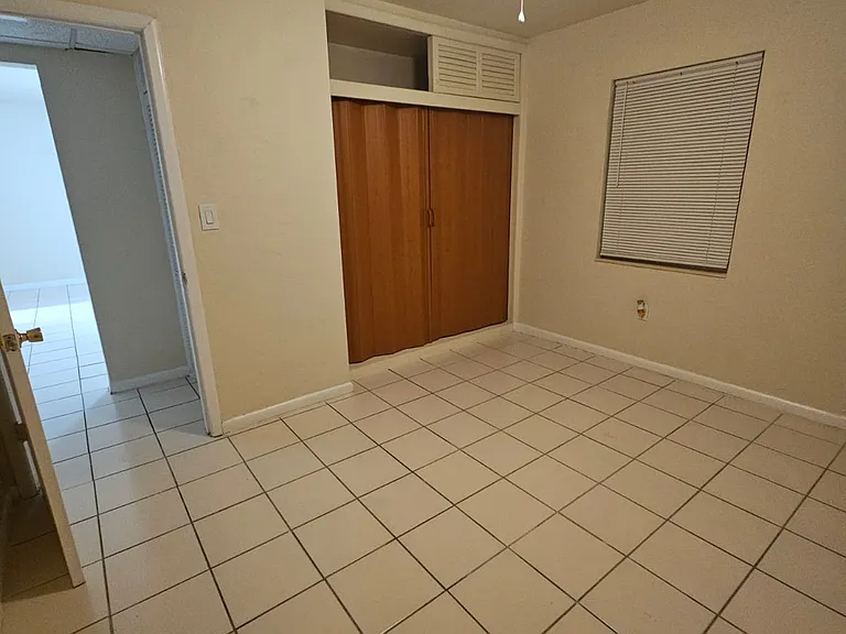21299 Coulton Ave #21303 — Photo 9