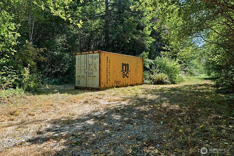 4th image of 2041 E Rasor Rd