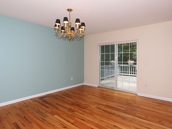 5th image of 82 Watergate Dr