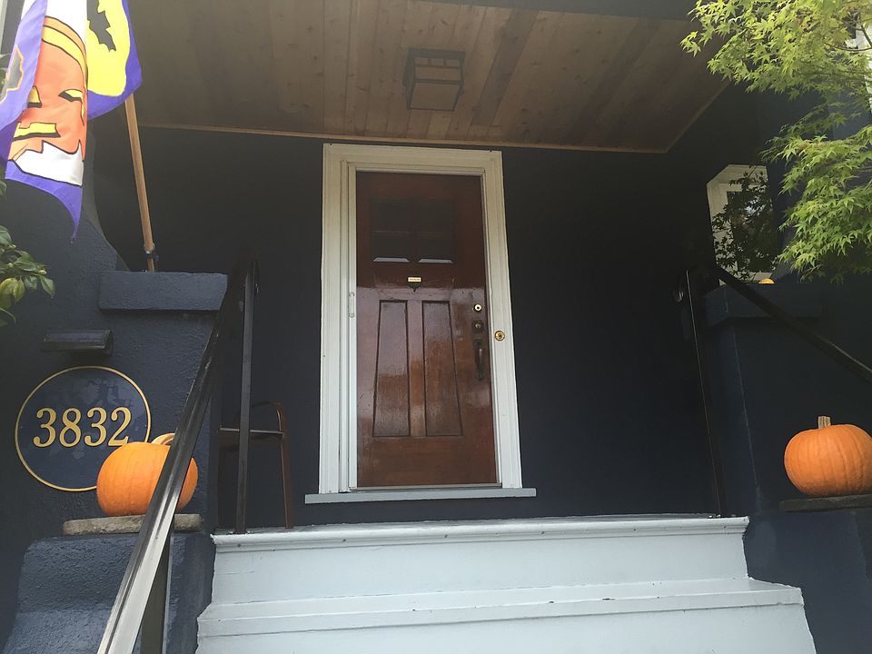 1st image of 3832 Lincoln Ave