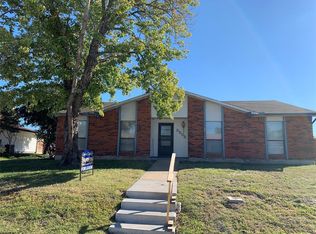 8506 Woodside Rd, Rowlett, TX 75088