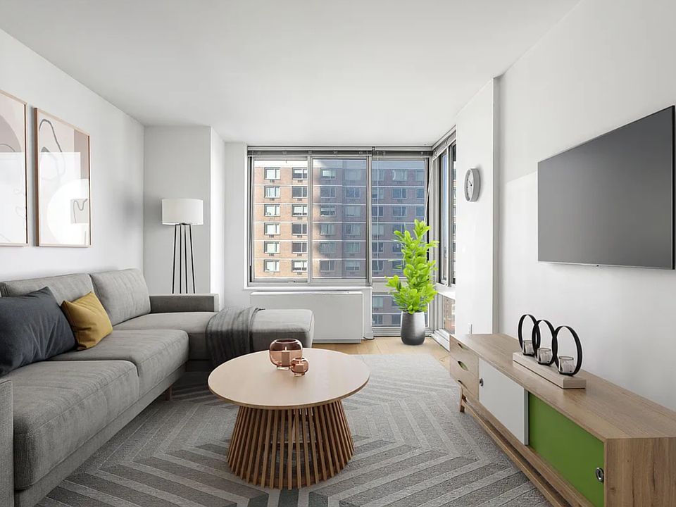 1st image of 260 W 54th St APT 11C