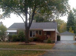329 W Madison St, Villa Park, IL