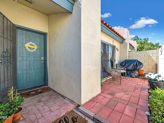 2nd image of 3204 W LOMA Lane #5