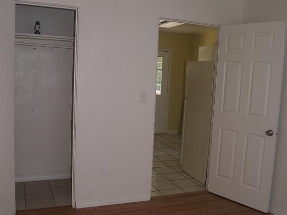 5th image of 742 E Church Ave