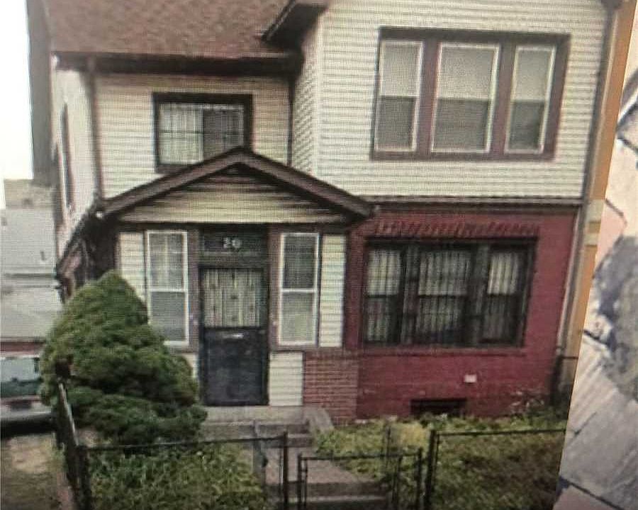 2nd image of 40-34 Forley St