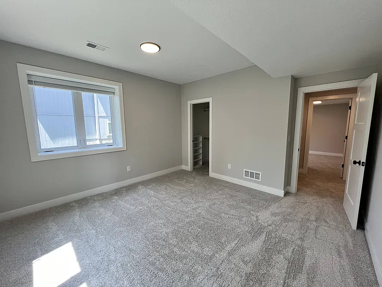 19253 W 110th Ter — Photo 38