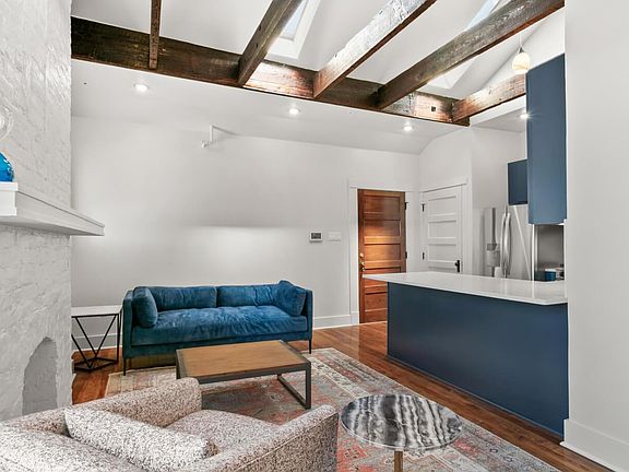 5th image of 937 Dumaine St #301