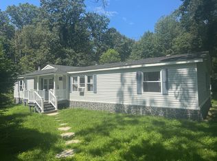2669 Wood Ln, Morgantown, PA 19543