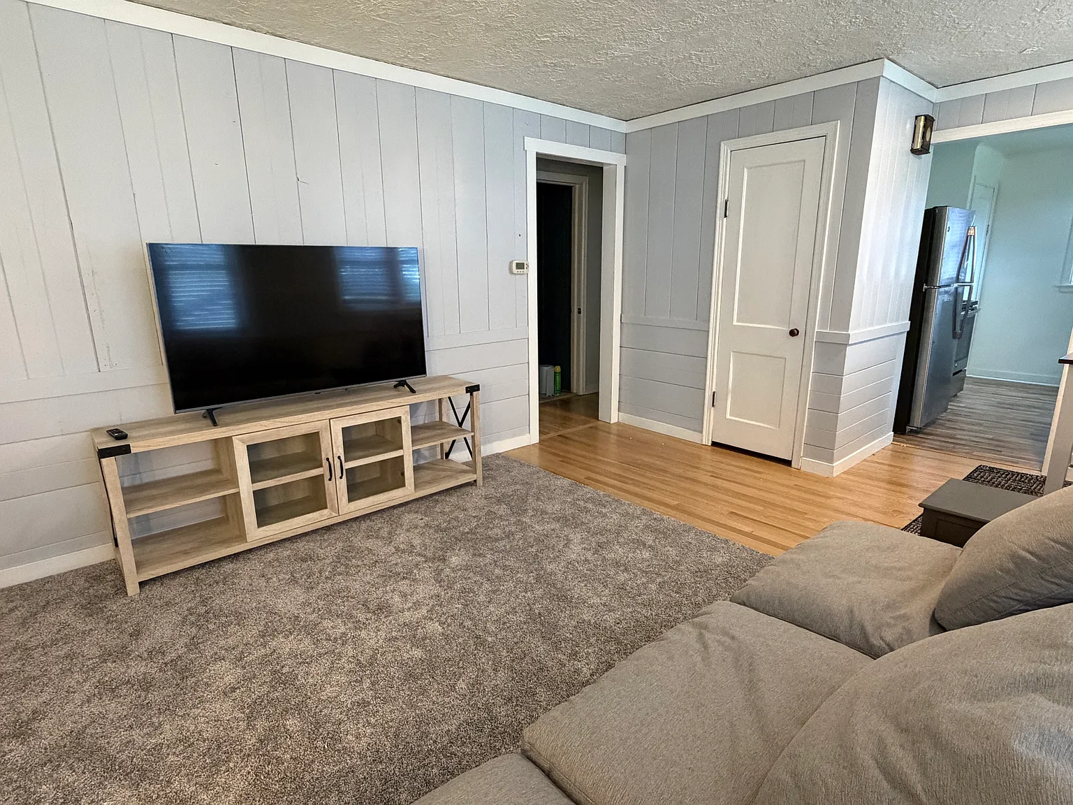 2 bed, 768 sqft, $1,999 — Photo 3