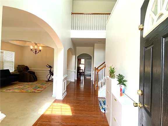 2nd image of 1113 Overview Dr