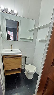 2nd image of 606 E 80th St Floor 1