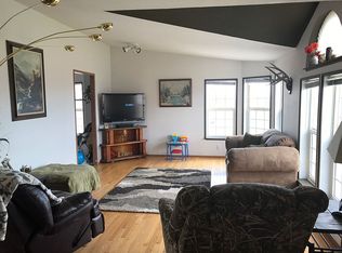 11015 Roza Hill Dr, Yakima, WA 98901