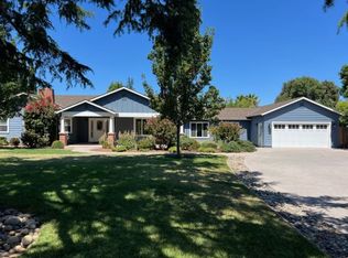 865 Robin Ln, Campbell, CA 95008